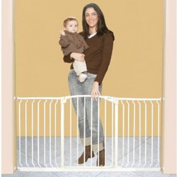 Dreambaby Hallway Security Gate In Two Colors (No Extensions Included)-White